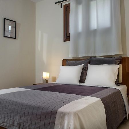 Pleiades Casual Living Apartment Nea Roda Exterior photo
