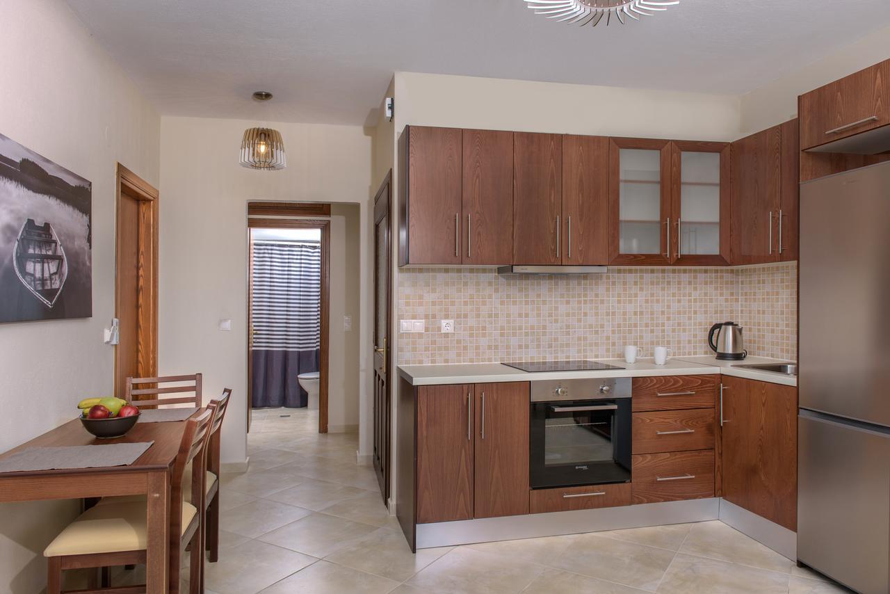 Pleiades Casual Living Apartment Nea Roda Exterior photo